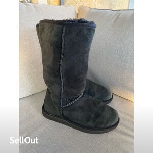 UGG Women's Classic Tall Black Boots Size 7 Knee High Winter Casual